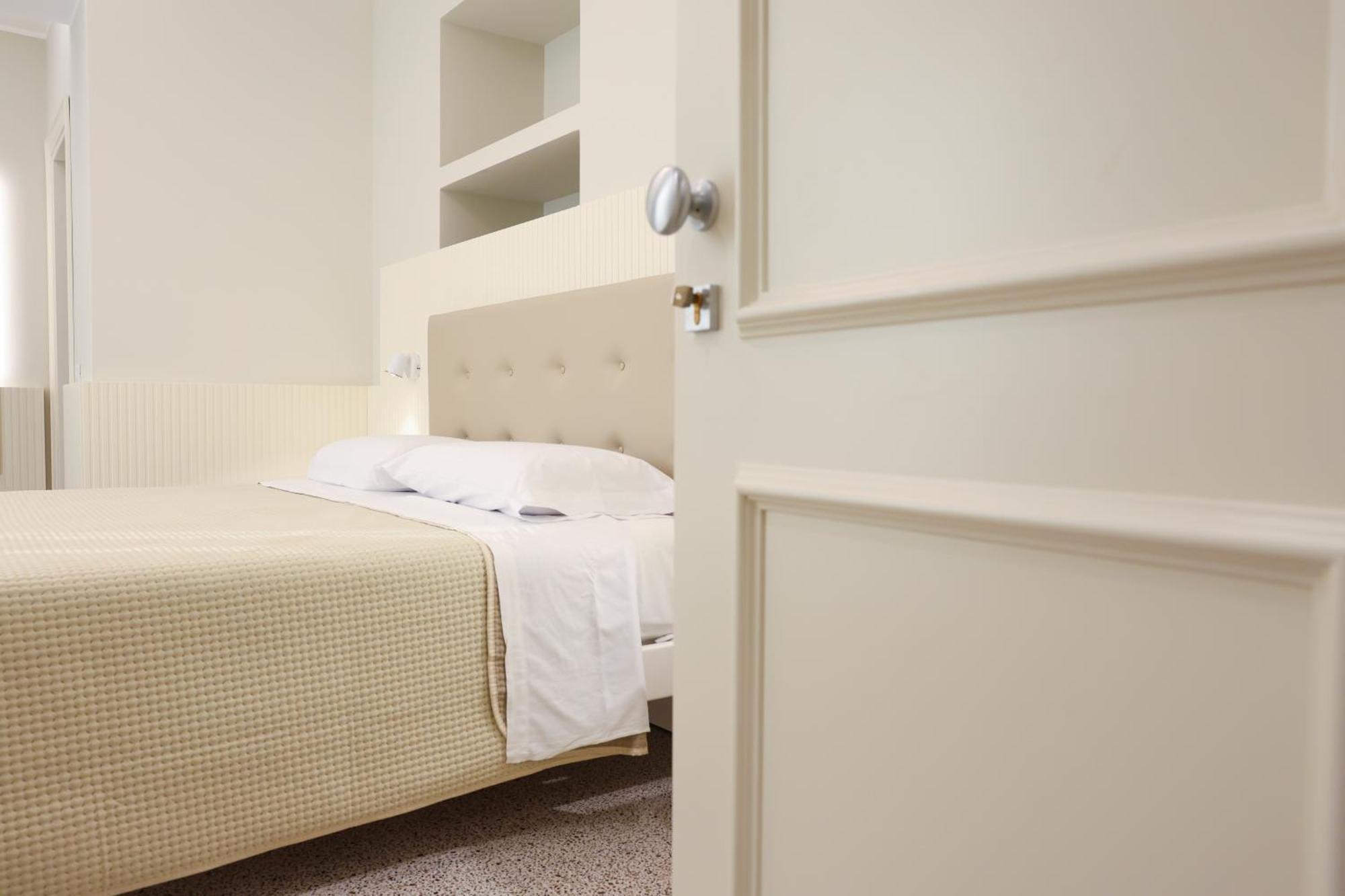 Nazzari B&B トロペーア エクステリア 写真