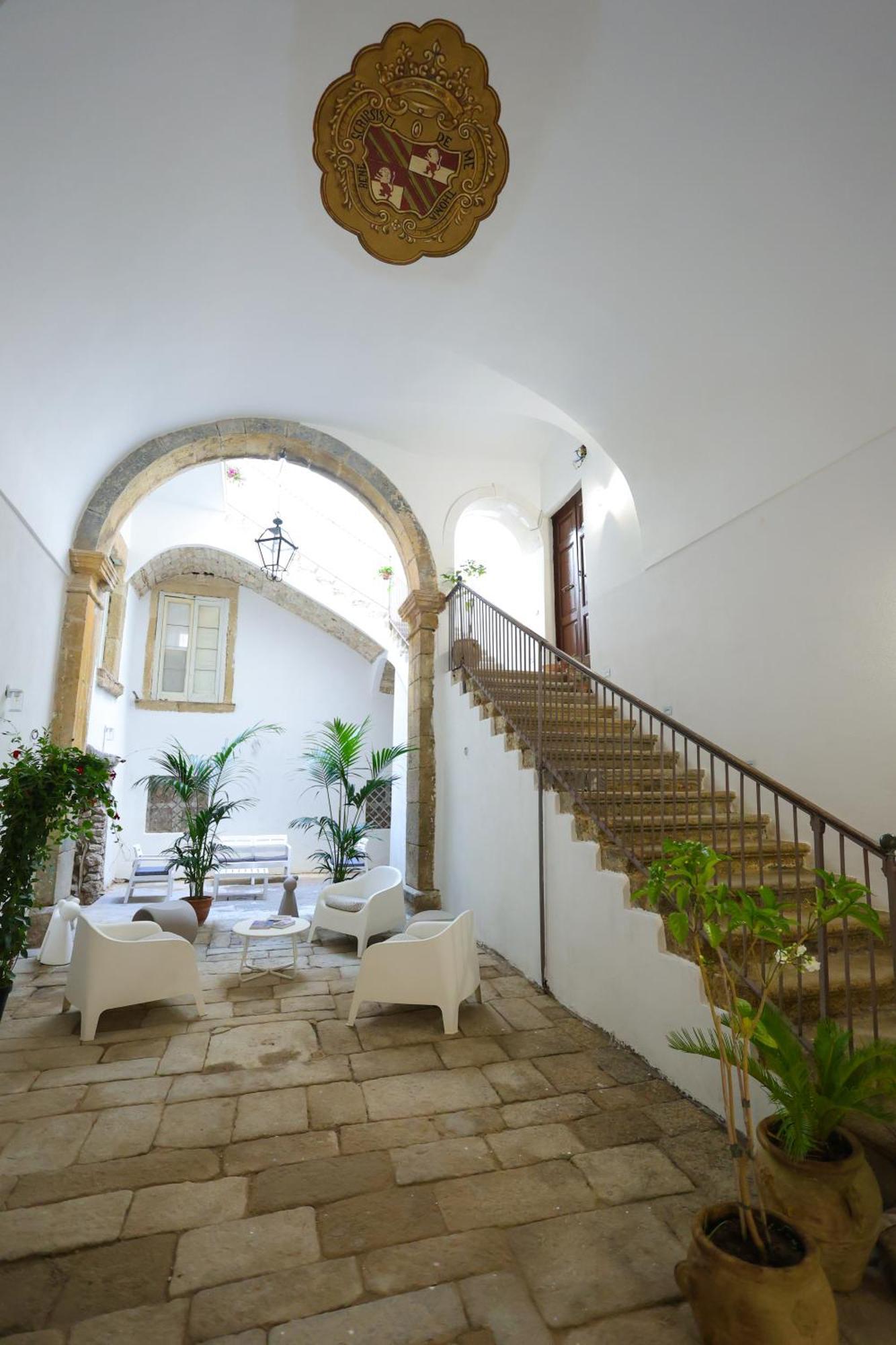 Nazzari B&B トロペーア エクステリア 写真