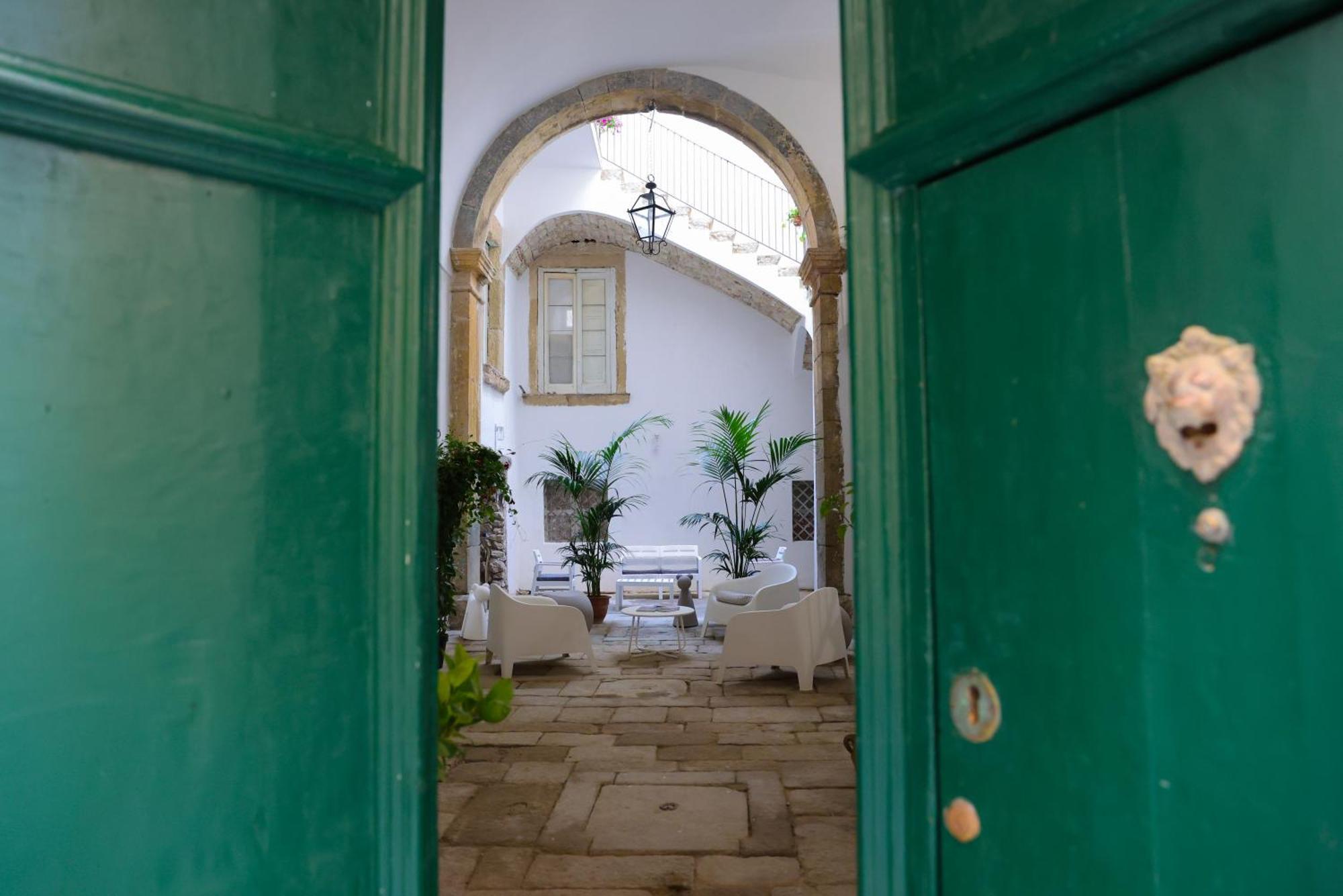 Nazzari B&B トロペーア エクステリア 写真
