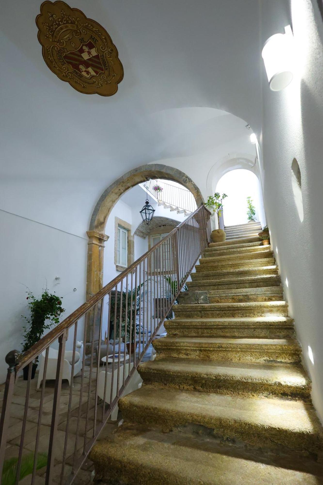 Nazzari B&B トロペーア エクステリア 写真
