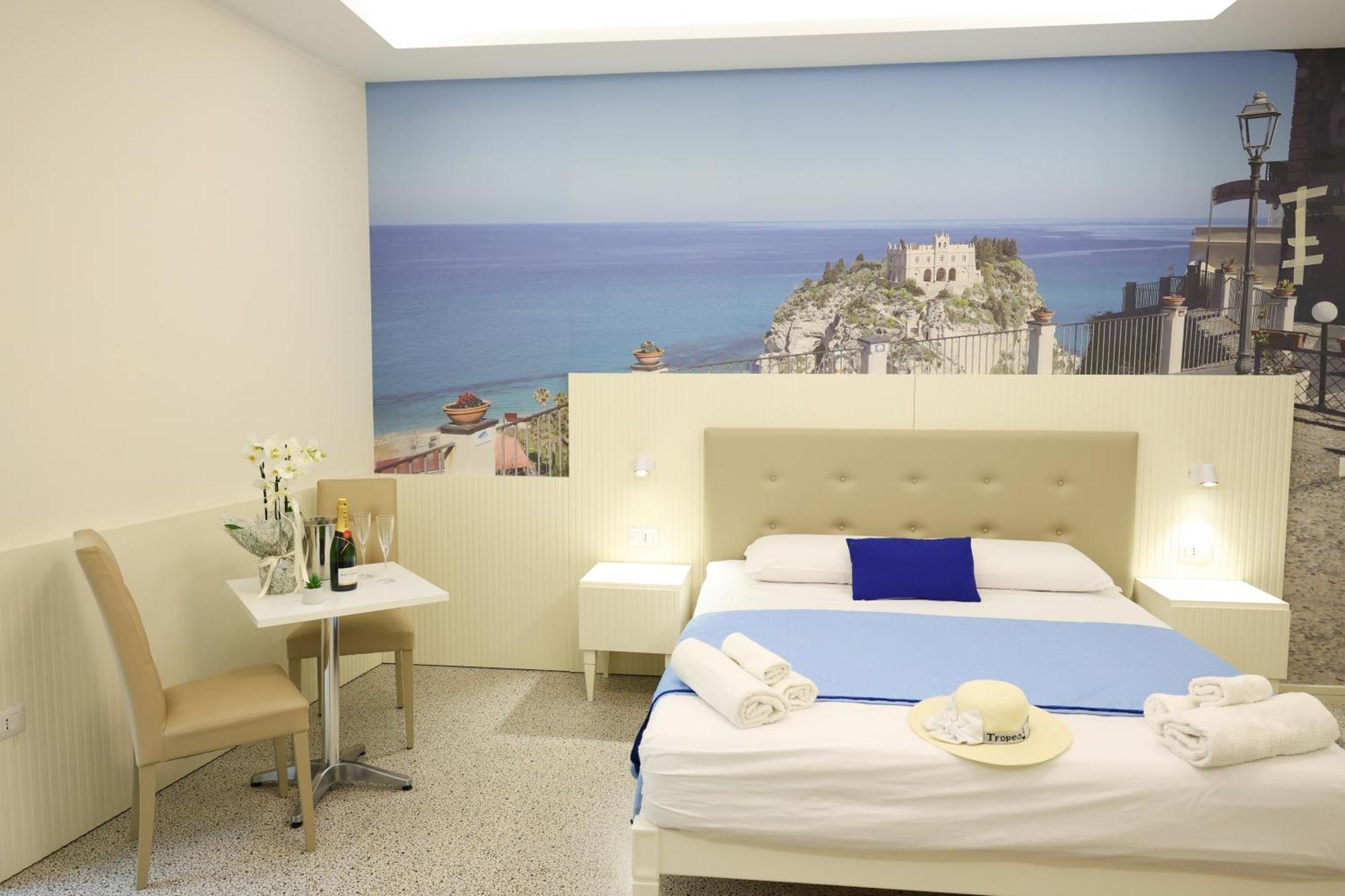 Nazzari B&B トロペーア エクステリア 写真