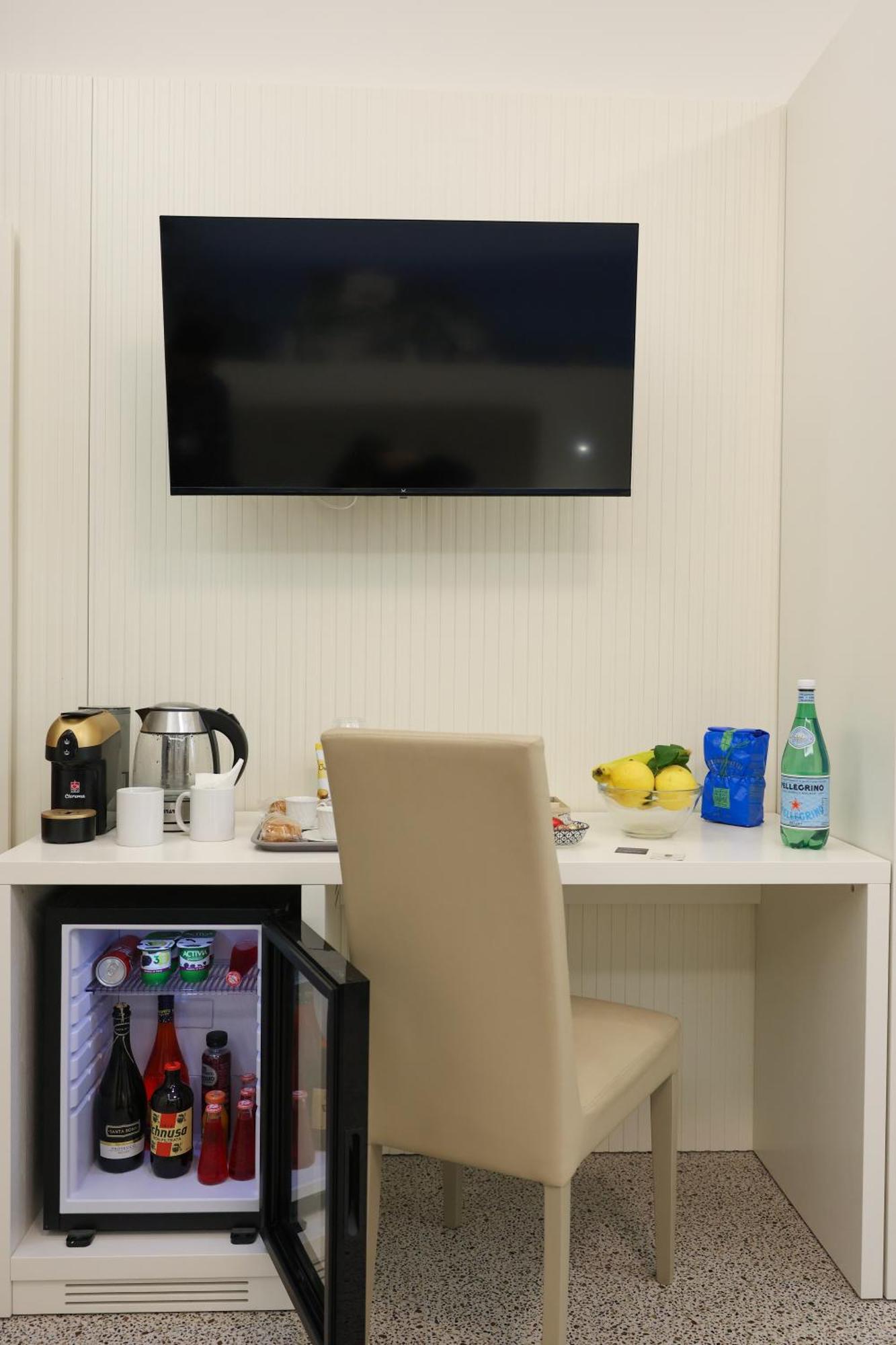 Nazzari B&B トロペーア エクステリア 写真